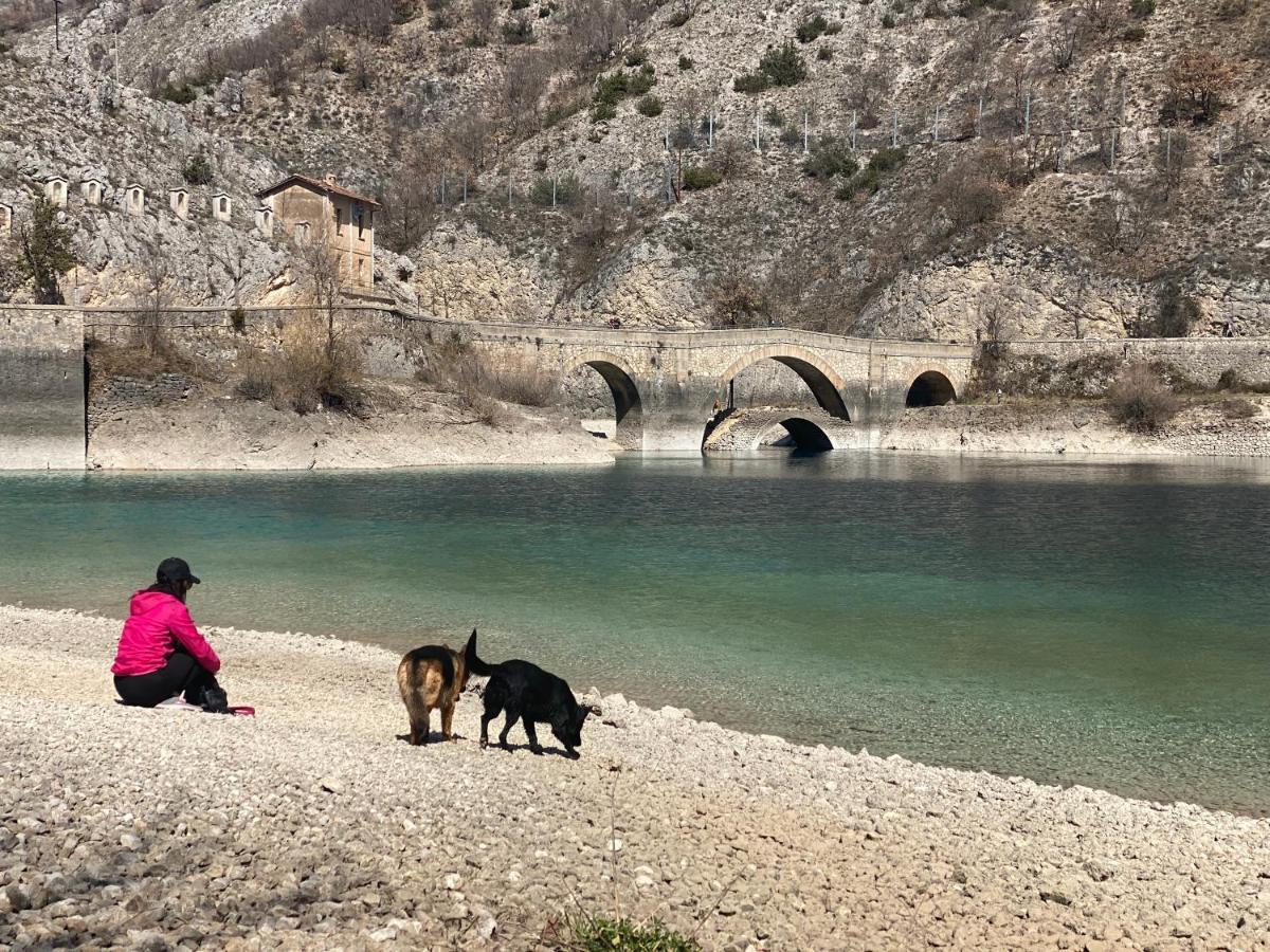 Il Rustico Uno A Bugnara Nella Valle Del Sagittario 술모나 외부 사진