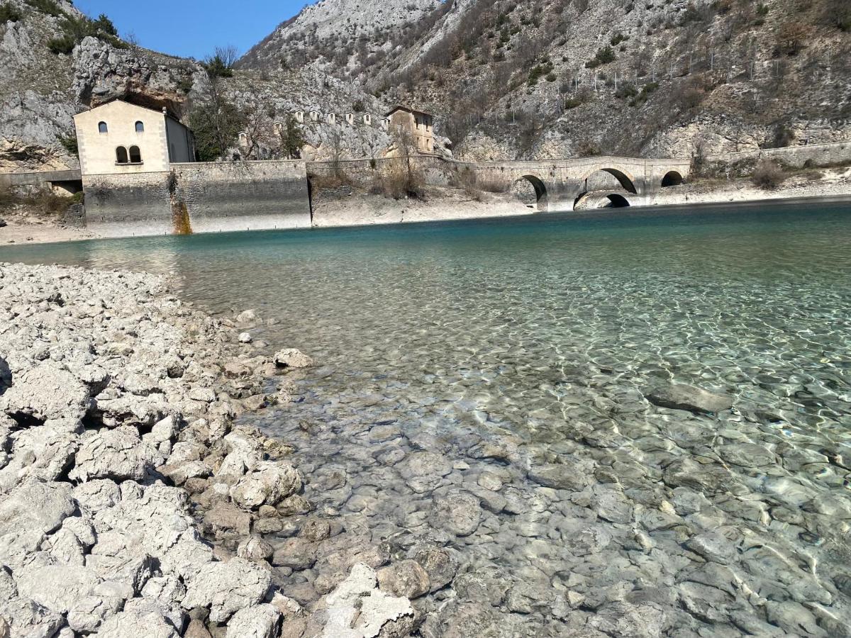 Il Rustico Uno A Bugnara Nella Valle Del Sagittario 술모나 외부 사진